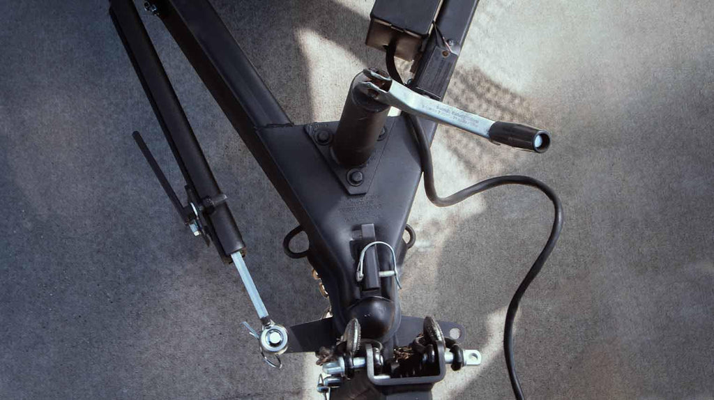 Trailer Anti Sway Control System Rated up to 10,000 lbs Solid Steel Black Powder Coat H190942